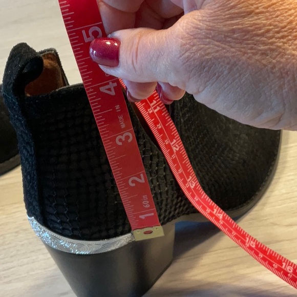 Jeffrey Campbell Cromwell Western Black Suede Snakeskin Leather Booties-Size 7.5 - Picture 14 of 16